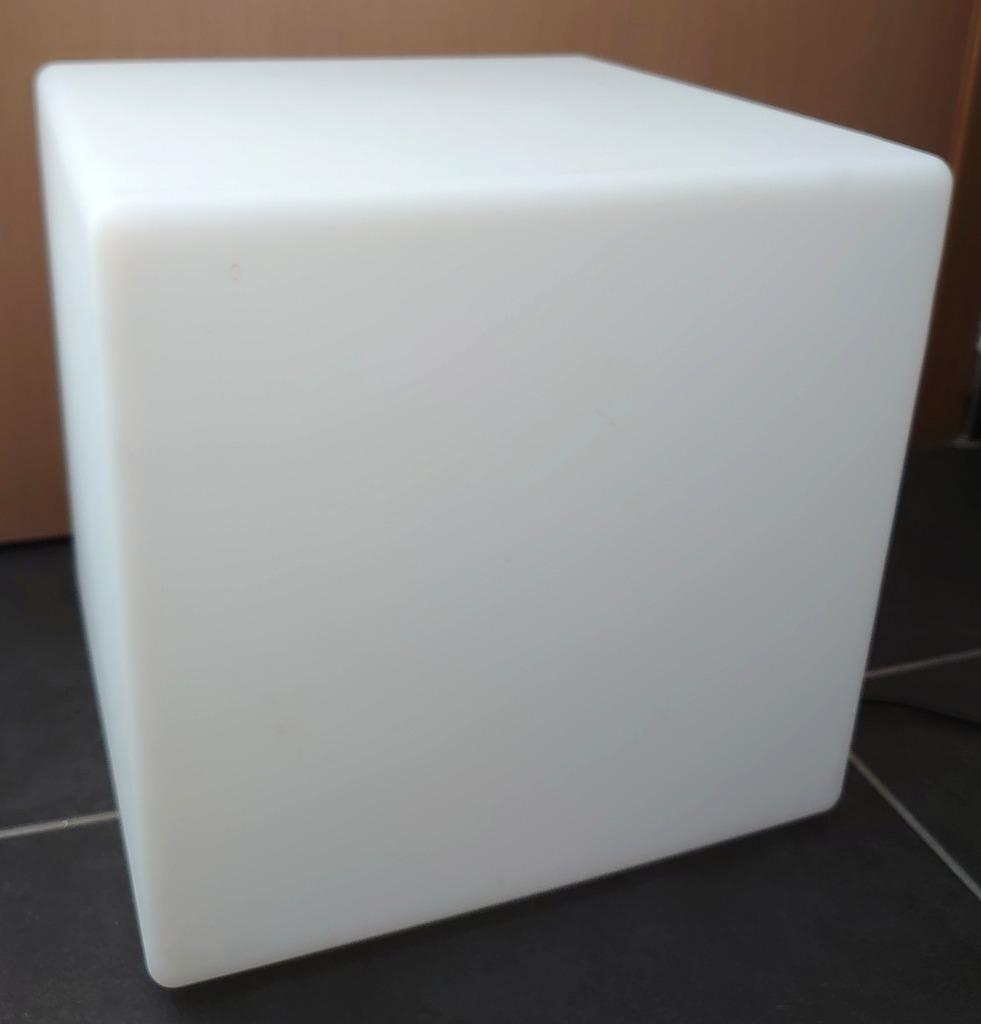 Kubus 60x60x60 cm - MaxxHome RGB, in- & outdoor + afstandsbe, Tuin en Terras, Ophalen of Verzenden, Zo goed als nieuw