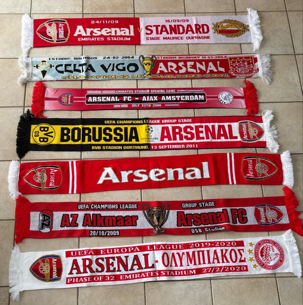 Lot Arsenal FC sjaals (14 stuks) voor verzamelaars, Verzenden, Gebruikt, Vaantje of Sjaal