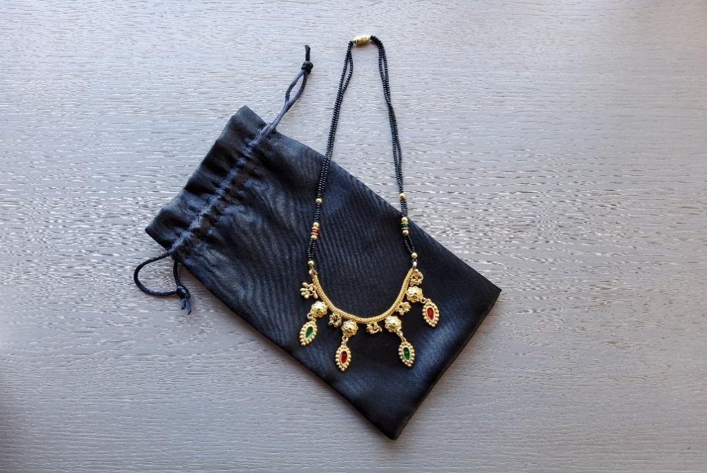 Bijouterie, collier, collier, collier, bijoux de cou, nouvea, Enlèvement ou Envoi, Autres couleurs, Or, Avec pierre précieuse