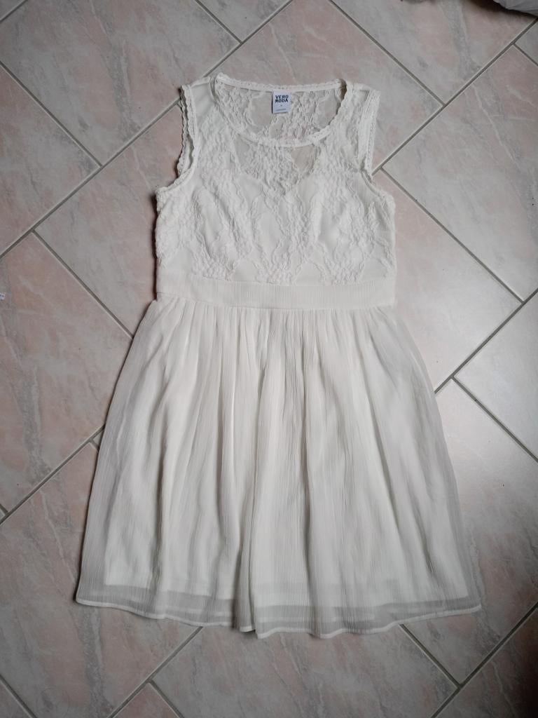 Robe voile et dentelle, Taille 38/40 (M), Vero Moda, Au-dessus du genou, Comme neuf