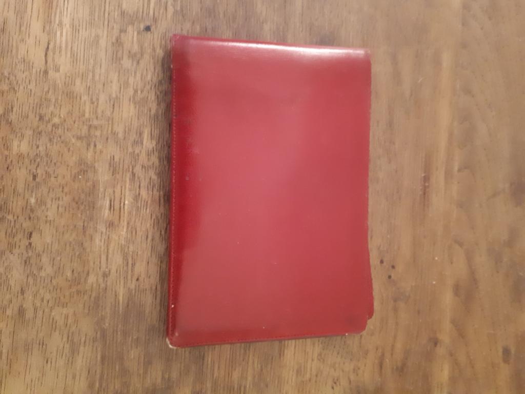 Vintage rood lederen portefeille, Handtassen en Accessoires, Portemonnees, Overige merken, Ophalen of Verzenden, Zo goed als nieuw