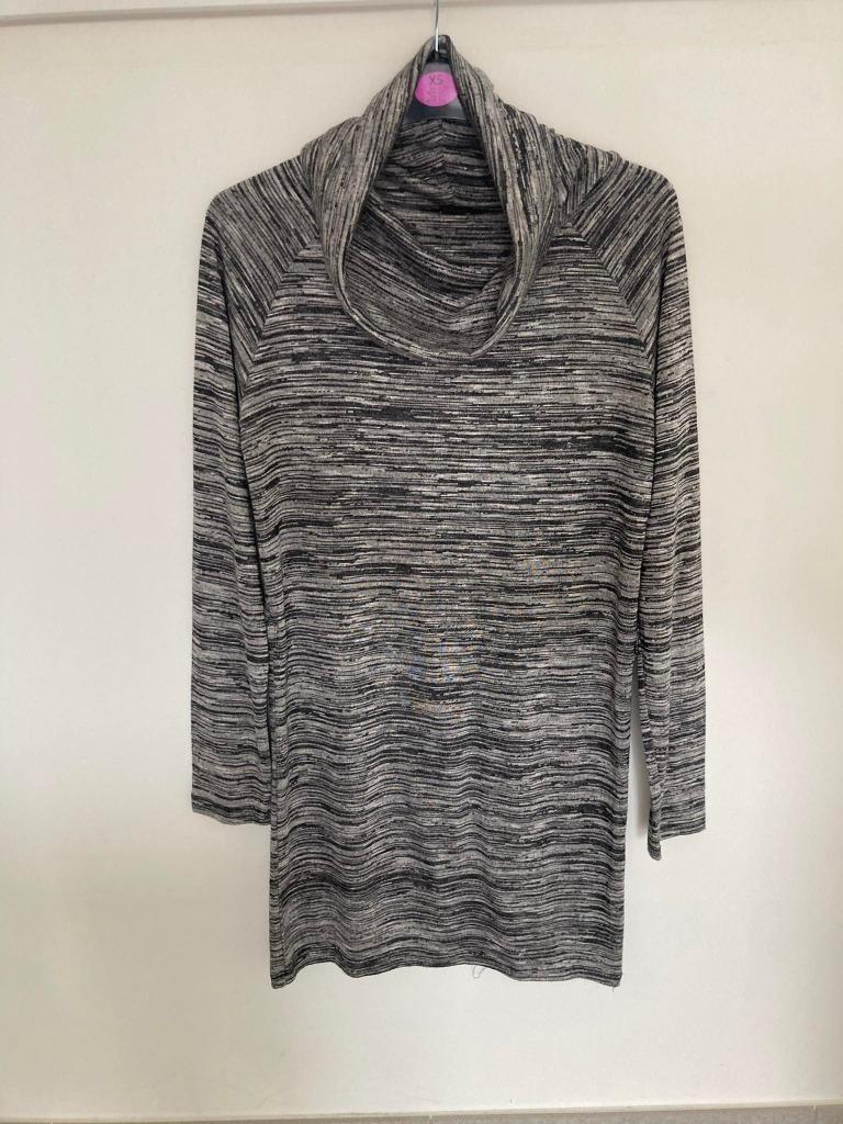 Robe Primark neuve taille 38, Neuf, Taille 38/40 (M), Gris, Enlèvement ou Envoi