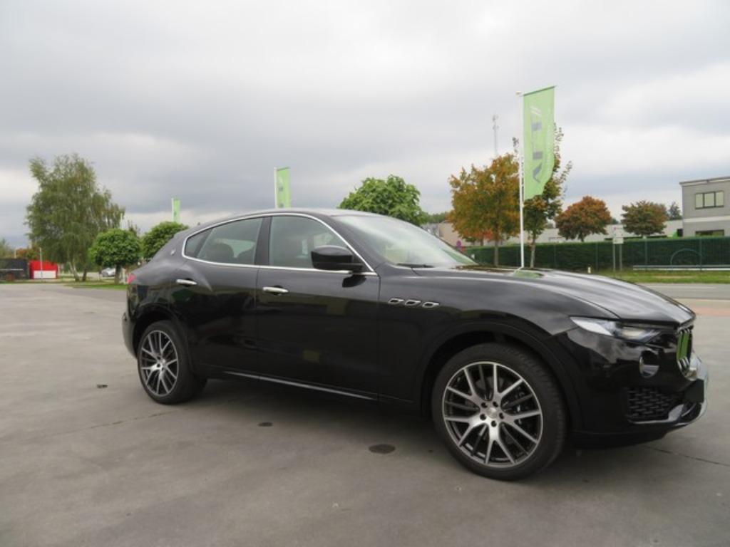 maserati levante 3.0 v6 biturbo s Q4/panoram/ 360 cam/21, Auto's, Automaat, Euro 6, Bedrijf, 5 deurs