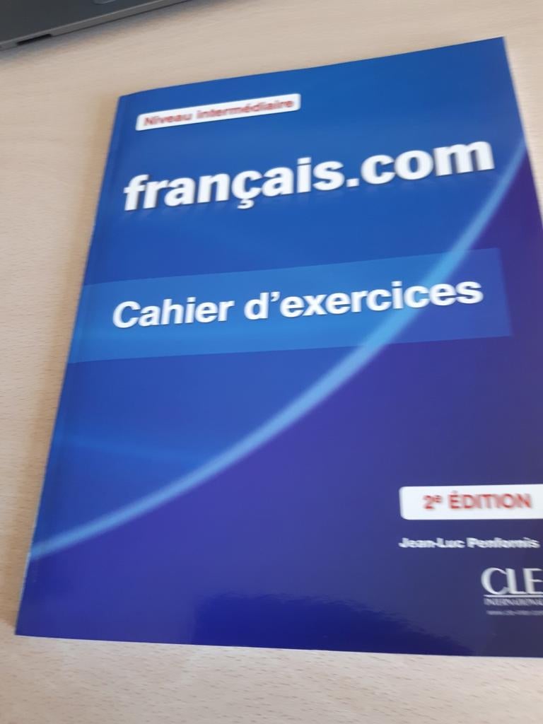 Français com cahier d´exercices niveau intermédiaire, Boeken, Ophalen of Verzenden, Nieuw
