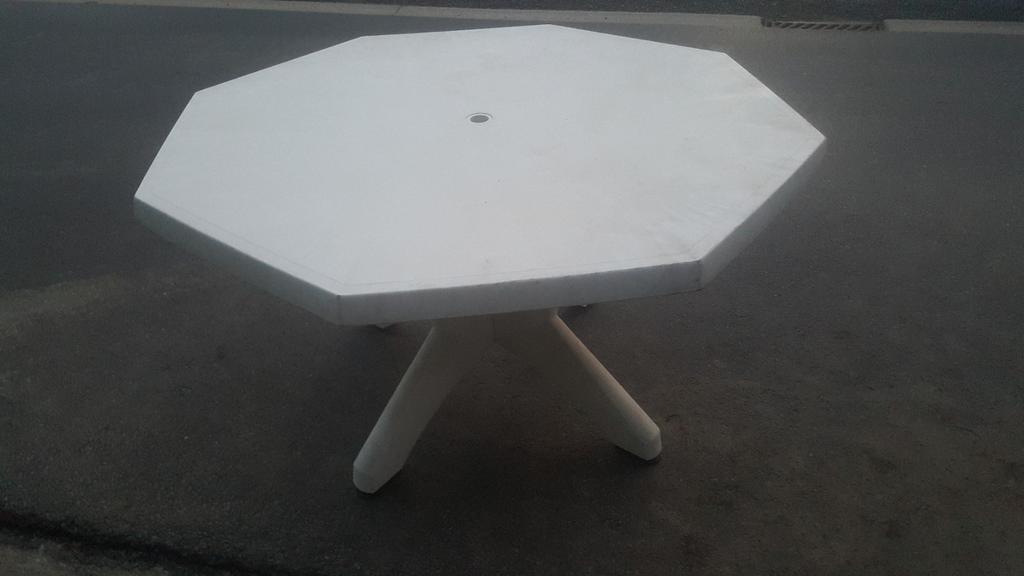 tuintafel, Tuin en Terras, Ophalen of Verzenden, Zo goed als nieuw