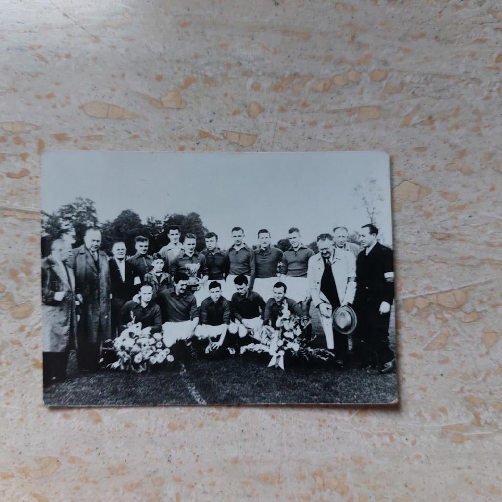 Foto voetbalploeg SV Waregem 1957-58, Verzamelen, Ophalen of Verzenden, Zo goed als nieuw, Foto