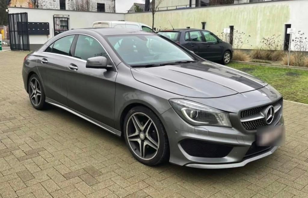 Mercedes CLA 180 Pack AMG, Autos, 90 kW, Achat, Euro 6, Alcantara