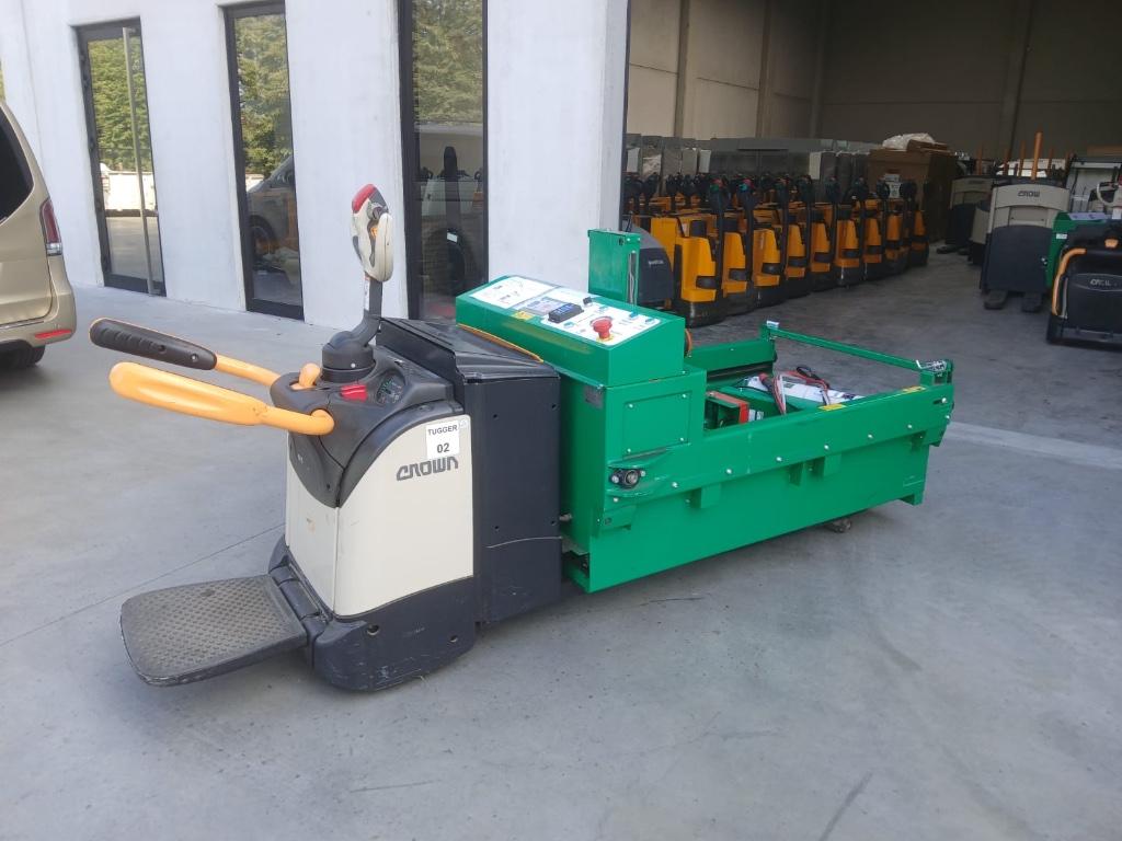 crown mee-rijtranspallet met tugger, Ophalen, CROWN, Palletwagen, Elektrisch