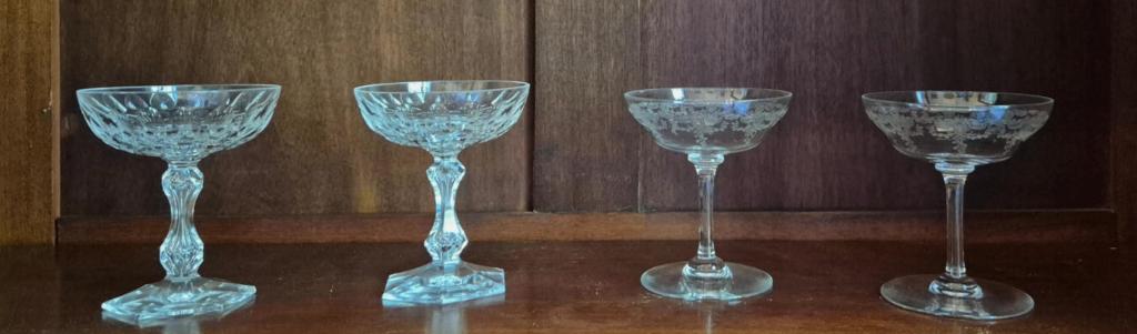 Quatre anciennes coupes à champagne en cristal, Antiquités & Art, Enlèvement ou Envoi