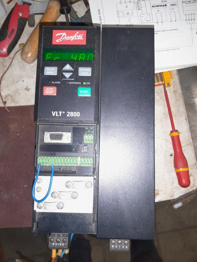 Variateurs de fréquence Danfoss Sew Schneider..., Bricolage & Construction, Enlèvement ou Envoi