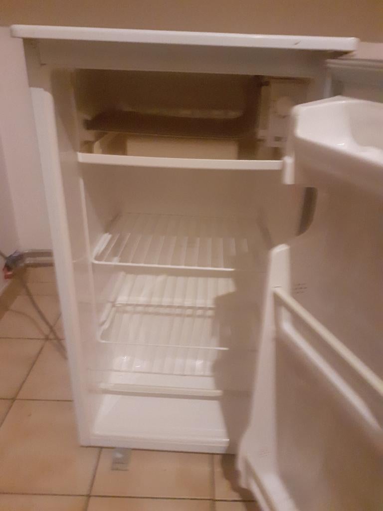 Petit frigo, 85 à 120 cm, Sans bac à congélation, Enlèvement, Utilisé