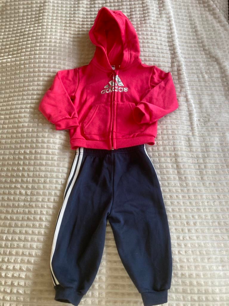 Addidas training taille 74 - Nouveau !, Enlèvement ou Envoi, Comme neuf, Fille, Costume