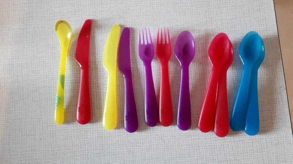 Couverts en plastique pour enfants 11 pièces, Enlèvement ou Envoi, Comme neuf, Autres types
