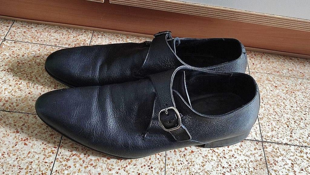Chaussures en cuir pointure 46, Vêtements | Hommes, Chaussures, Enlèvement ou Envoi, Giorgio Armani, Porté, Chaussures à boucles