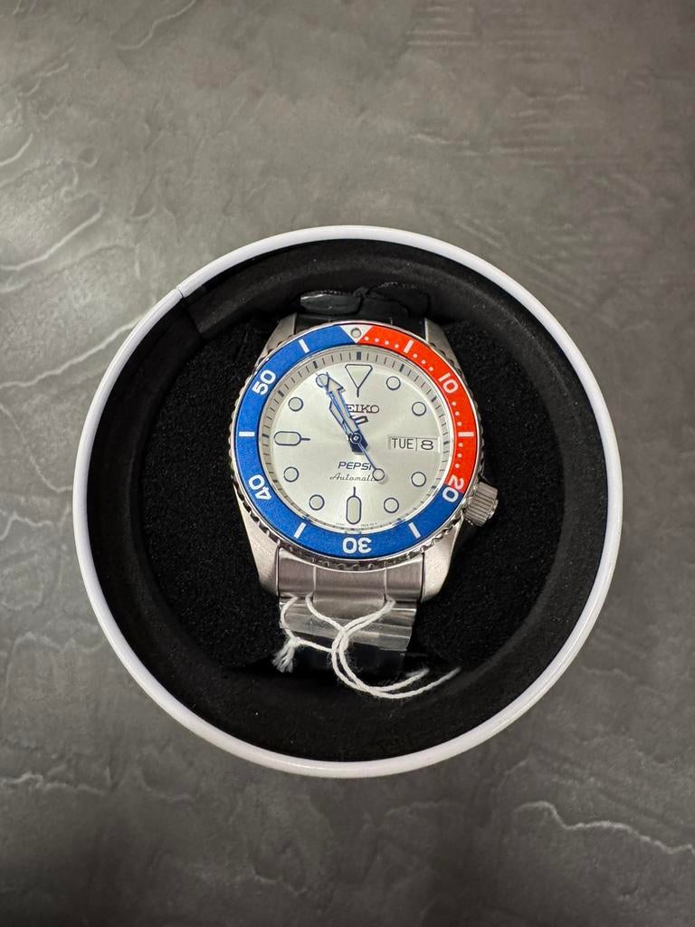 Seiko Pepsi SRPL99K1 horloge nieuw, nooit gedragen, Ophalen of Verzenden, Nieuw, Seiko