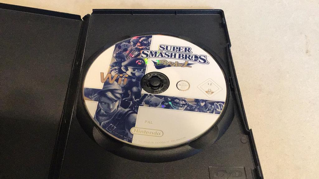 Super smash bros wii(t), Games en Spelcomputers, Ophalen of Verzenden, Zo goed als nieuw, Vanaf 12 jaar