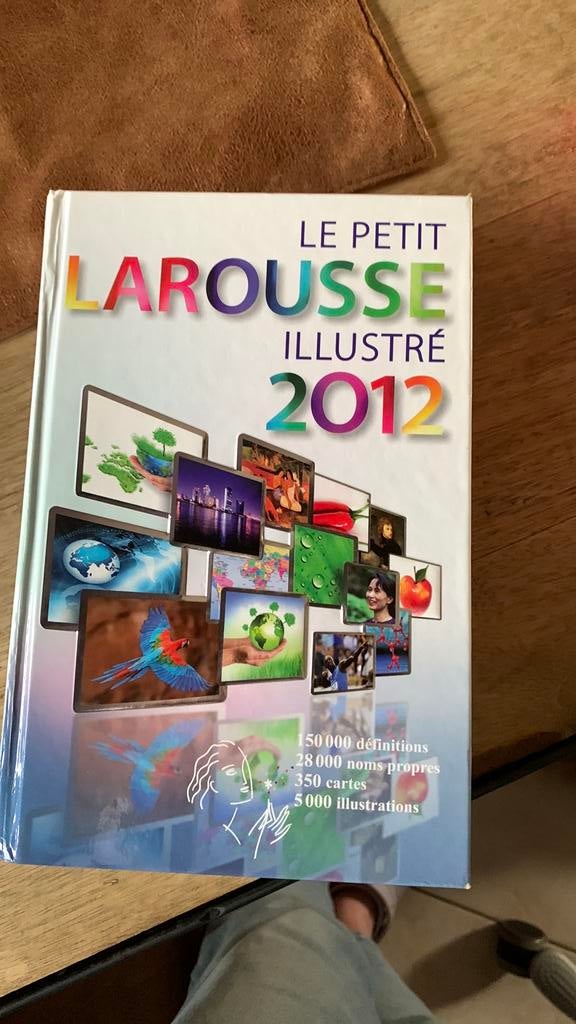 Le Petit Larousse illustré 2012, Livres, Enlèvement, Utilisé, Français