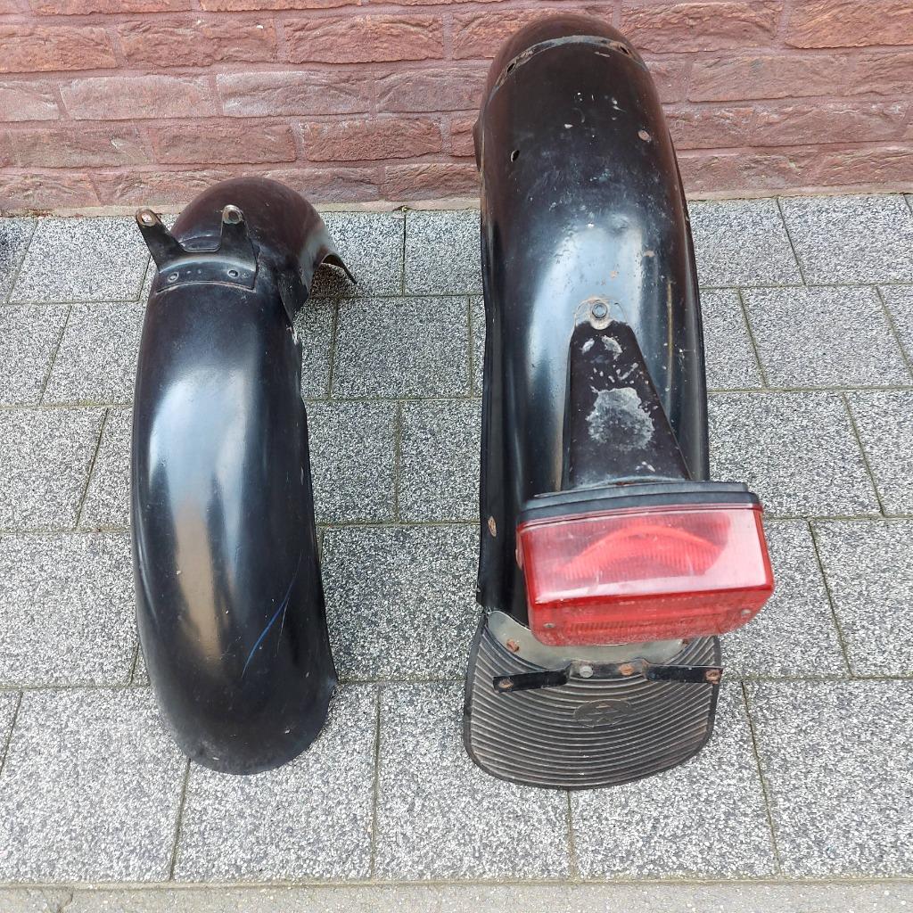 Dnepr spatbord voor en achter kompleet met achterlicht Geen, Motoren, Ophalen of Verzenden, Gebruikt