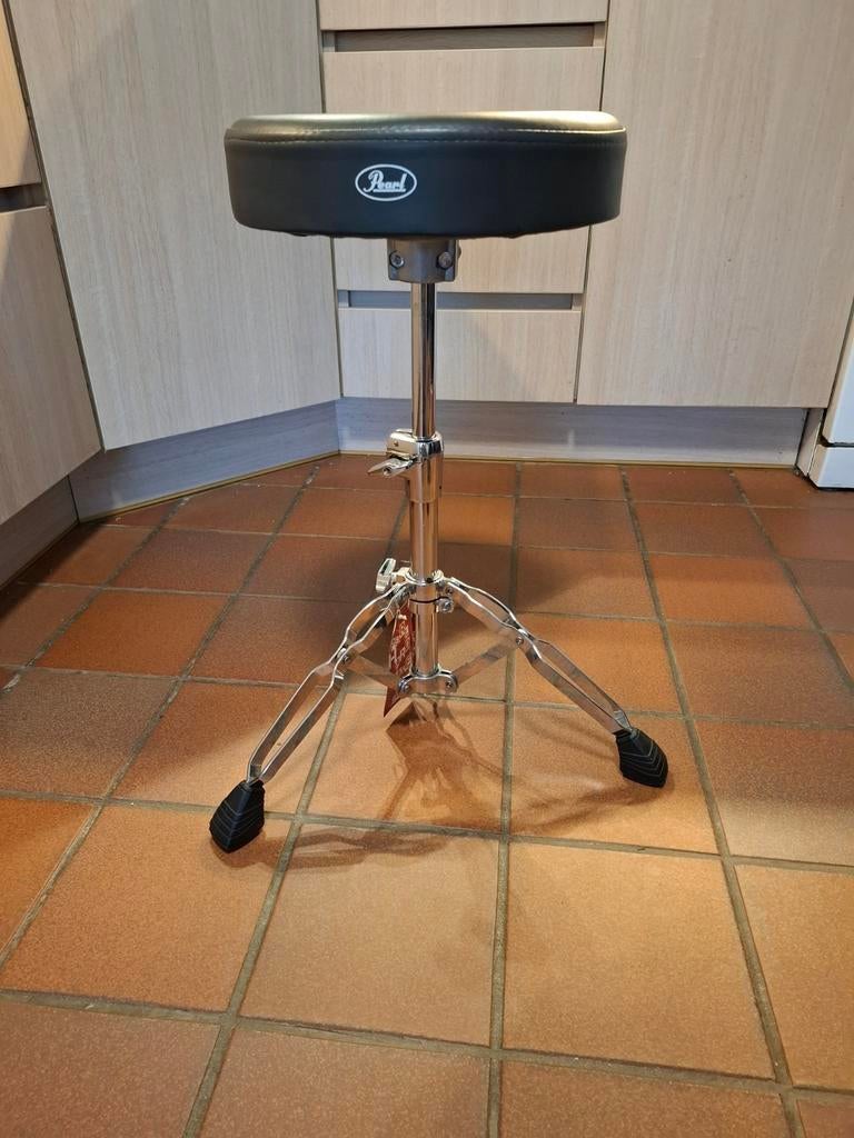 Tabouret de batterie Pearl D-930 pour votre batterie à ZGST, Enlèvement ou Envoi, Comme neuf