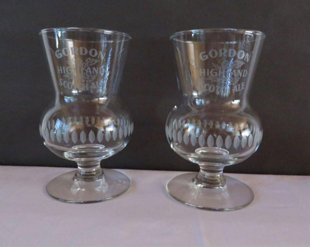 2 glazen Gordon Highland Scotch Ale (lot), Collections, Verres & Petits Verres, Comme neuf, Verre à bière, Enlèvement ou Envoi