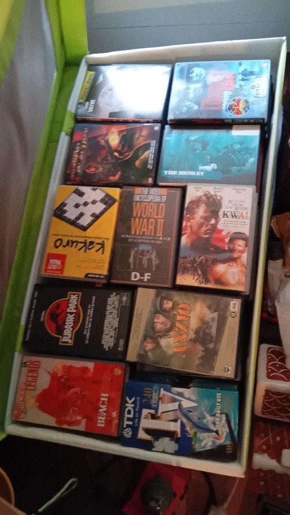 Groot lot VHS & dvd's vnl. oorlogsfilms, Ophalen, Gebruikt