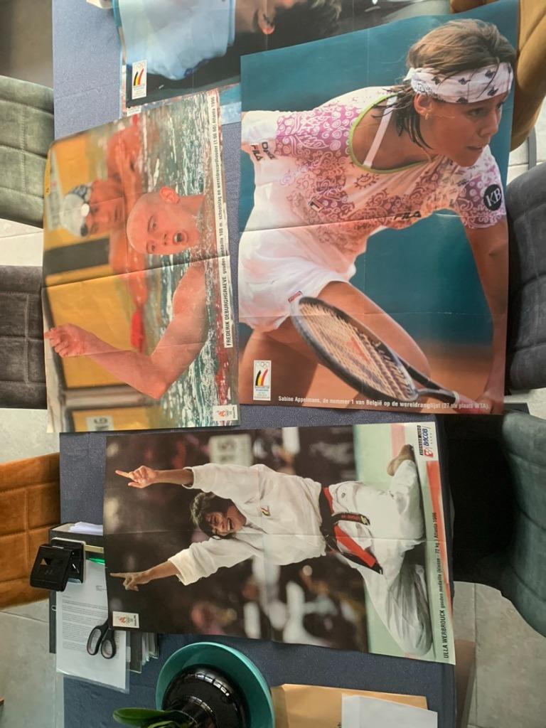 6 affiches te koop uit HLN, Verzamelen, 1980 tot heden, Ophalen of Verzenden, Zo goed als nieuw, Prent