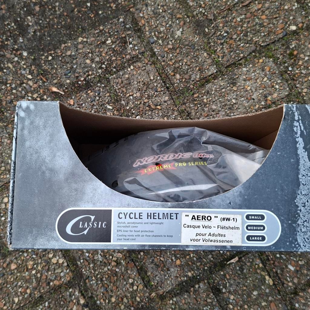 Fietshelm Nordic, Fietsen en Brommers, M, Zo goed als nieuw, Heer of Dame, Ophalen