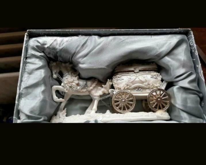 Objet de collection cheval avec calèche, Enlèvement ou Envoi