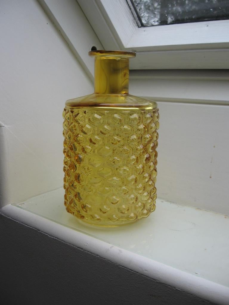 Grote decoratieve fles, Huis en Inrichting, Woonaccessoires | Vazen, Geel, Nieuw, Ophalen of Verzenden, Glas