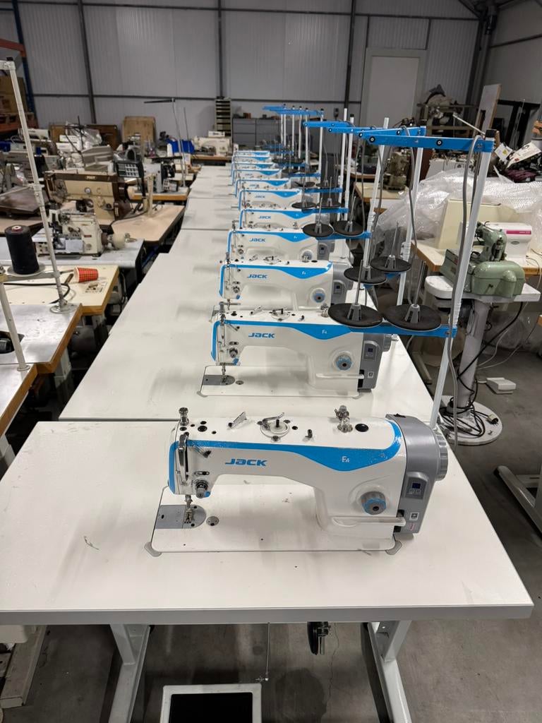 Industriele naaimachines jack f4 9 stuks te koop aangeboden, Hobby & Loisirs créatifs, Machines à coudre & Accessoires, Autres marques