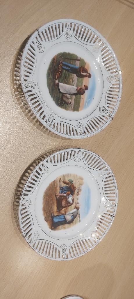 2 assiettes en porcelaine Angelus, Antiquités & Art, Enlèvement ou Envoi