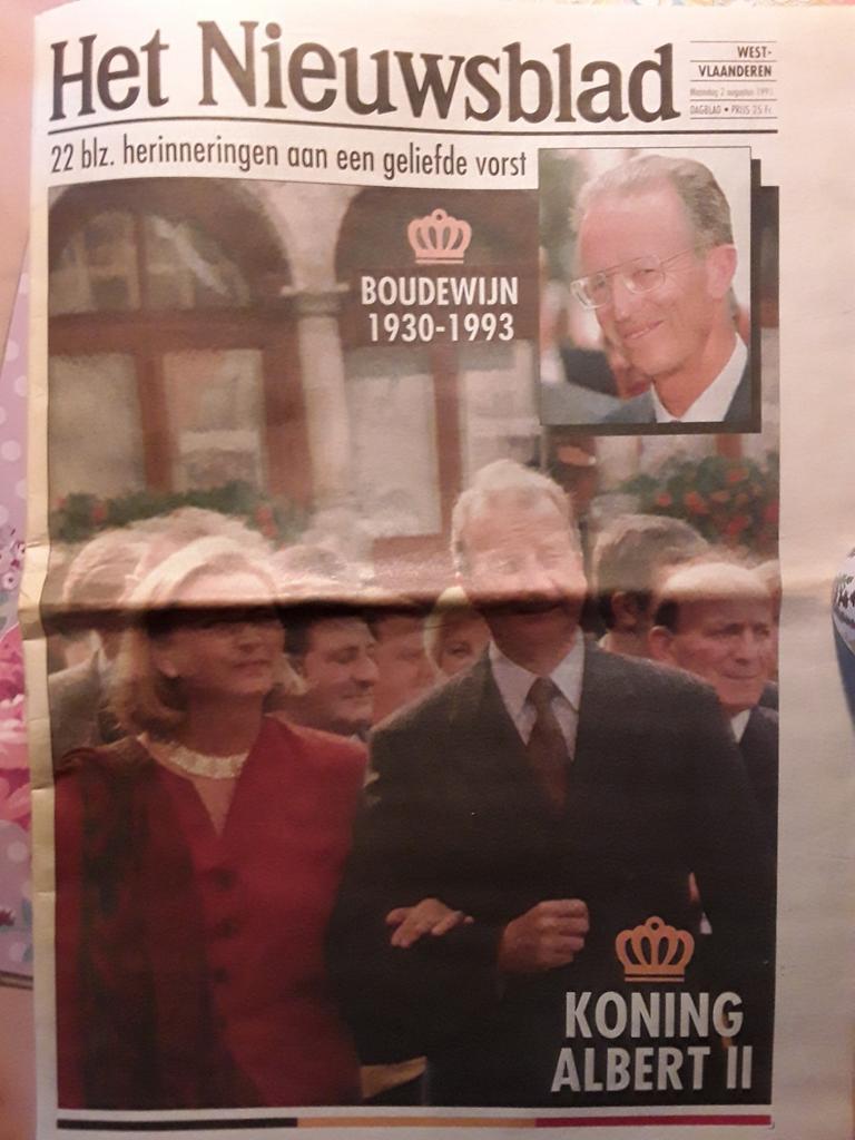 Het nieuwsblad, overlijden koning Boudewijn, 1993, Verzamelen, Koningshuis en Royalty, Ophalen of Verzenden, Gebruikt