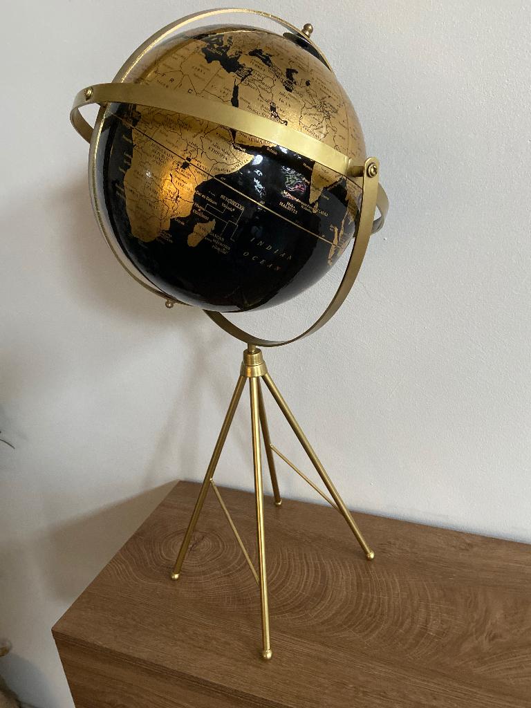 Mappemonde, Enlèvement ou Envoi, Comme neuf