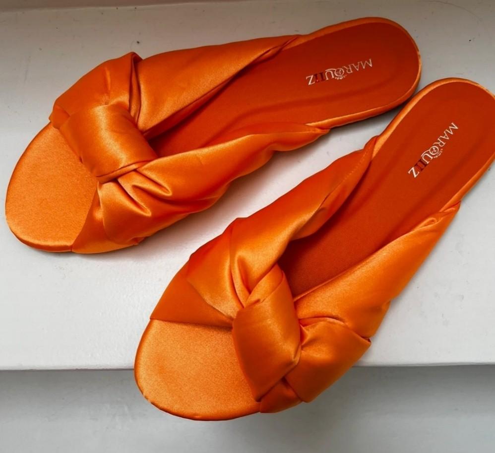 Oranje slippers M41, Ophalen of Verzenden, Oranje, Slippers