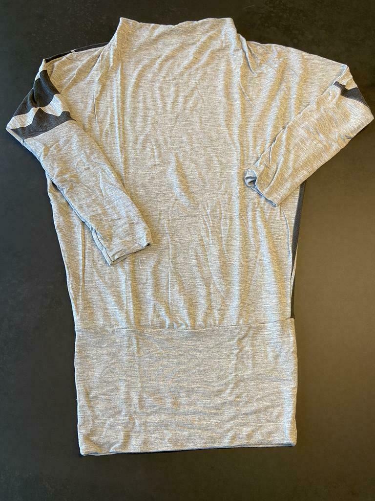 Sisley grijs tuniekje maat 10 jaar. Zeer goede staat., Enlèvement ou Envoi, Chemise ou À manches longues, Sisley, Utilisé