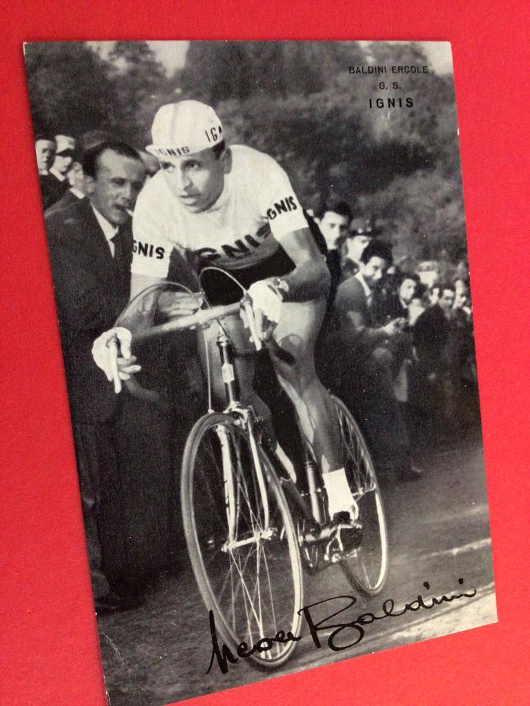 wielerkaart  1958 team isnis ercole baldini signe, Verzenden