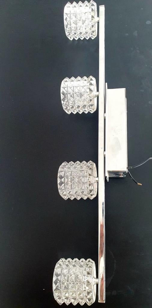 Massive gekarteld glas in chroom kader , als nieuw. Plafond, Ophalen of Verzenden, Zo goed als nieuw, Glas, Modern  ,, retro ,