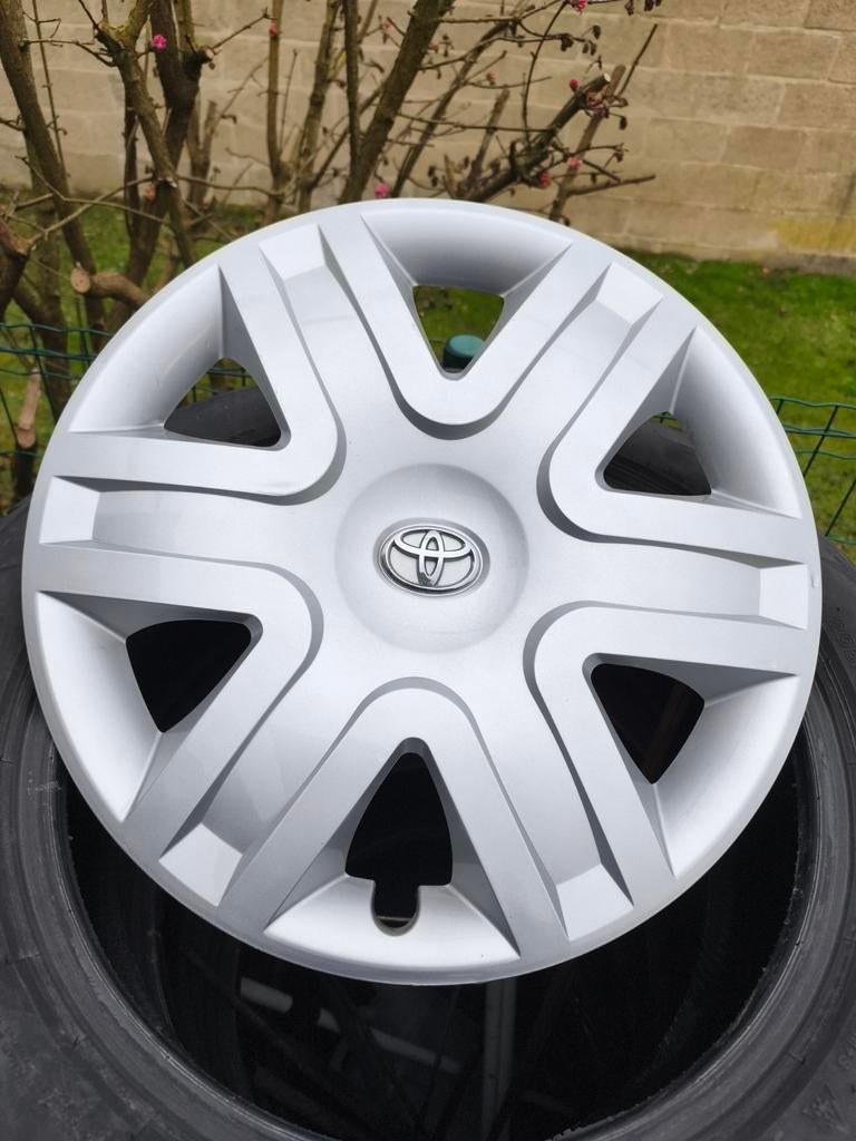 Enjoliveurs 16" origine Toyota, Ophalen, Zo goed als nieuw
