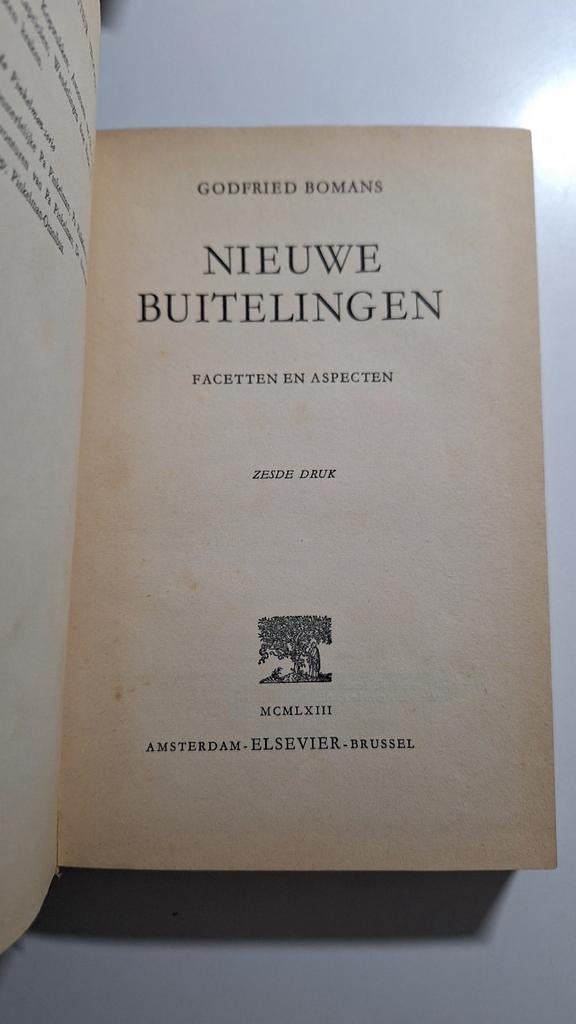 Nieuwe buitelingen van Godfried Bomans, Ophalen of Verzenden, Gelezen