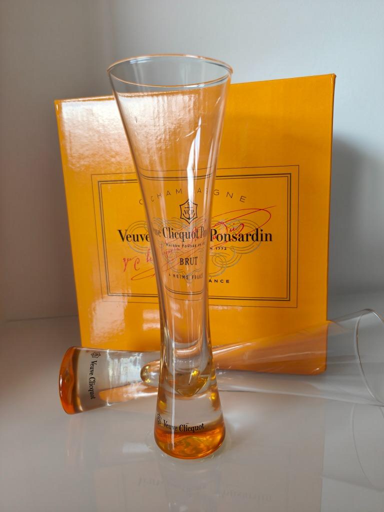 Veuve Clicquot 6 verres soufflés à la bouche (flûtes), faits, Collections, Vins, Enlèvement ou Envoi, Neuf, France, Champagne