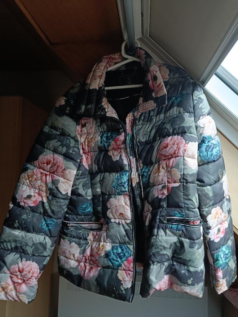 Winterjas (met bloemenstof), ANDERE, Enlèvement, Comme neuf, Taille 42/44 (L)