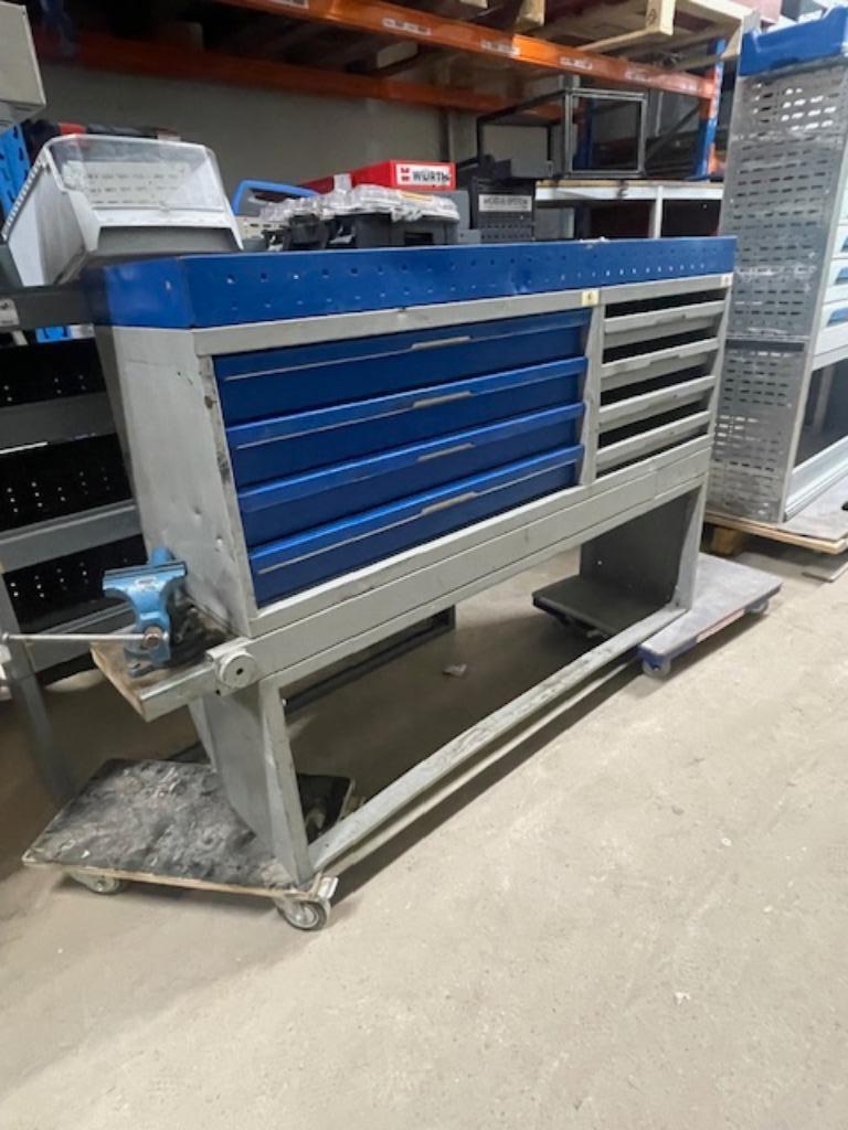 Streetbox (792) L139 B38 H100 €449, Ophalen