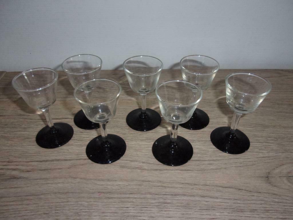 7 oude borrelglaasjes, Ophalen of Verzenden, Gebruikt, Borrel- of Shotglas