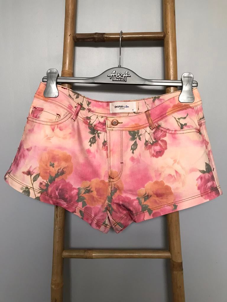 Short Vero Moda fleurs corail / rose, taille 40., Vero Moda, Porté
