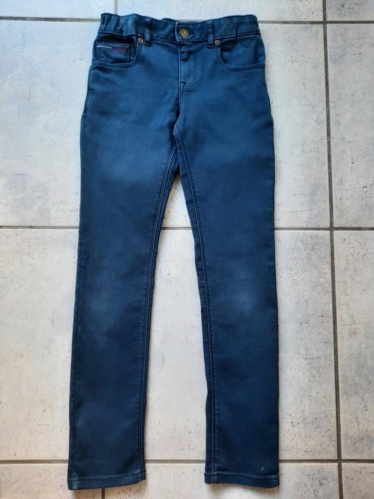 Pantalon Tommy Hilfiger taille 140, Enfants & Bébés, Pantalon, Enlèvement ou Envoi, Comme neuf, Tommy Hilfiger