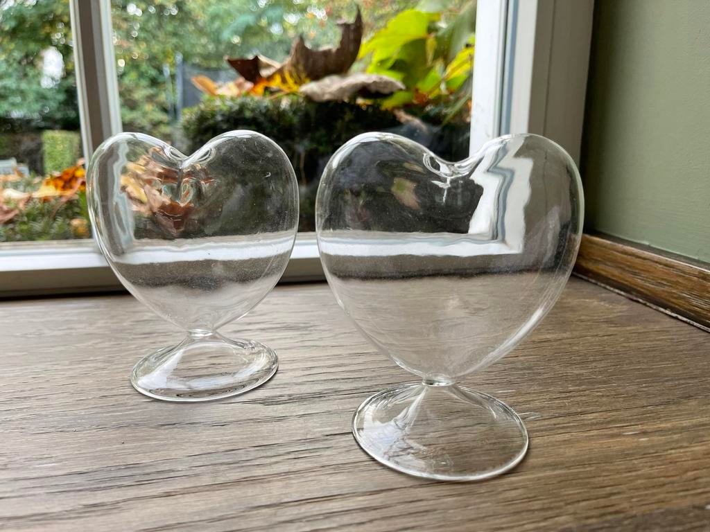 Vazen - glas (hartvormige en rechthoekige), Huis en Inrichting, Woonaccessoires | Vazen, Ophalen, Zo goed als nieuw, Glas