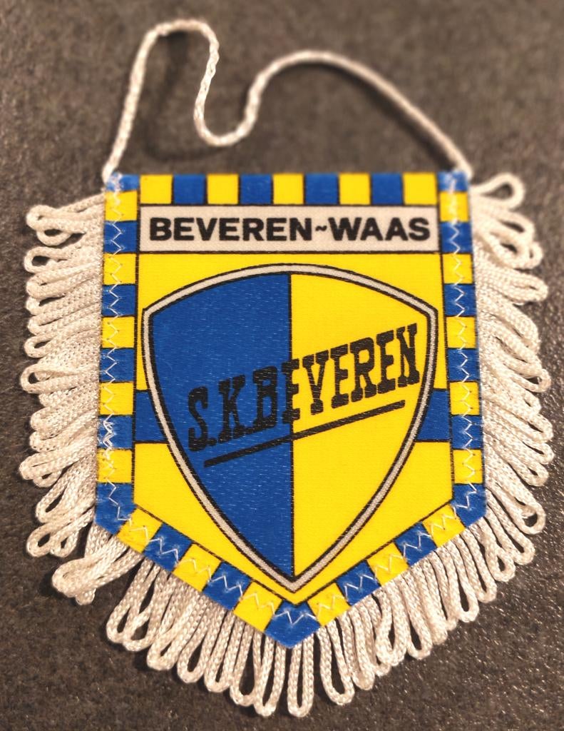 SK Beveren 1980s sublieme vintage vaandel vaantje, Ophalen of Verzenden, Zo goed als nieuw, Spel