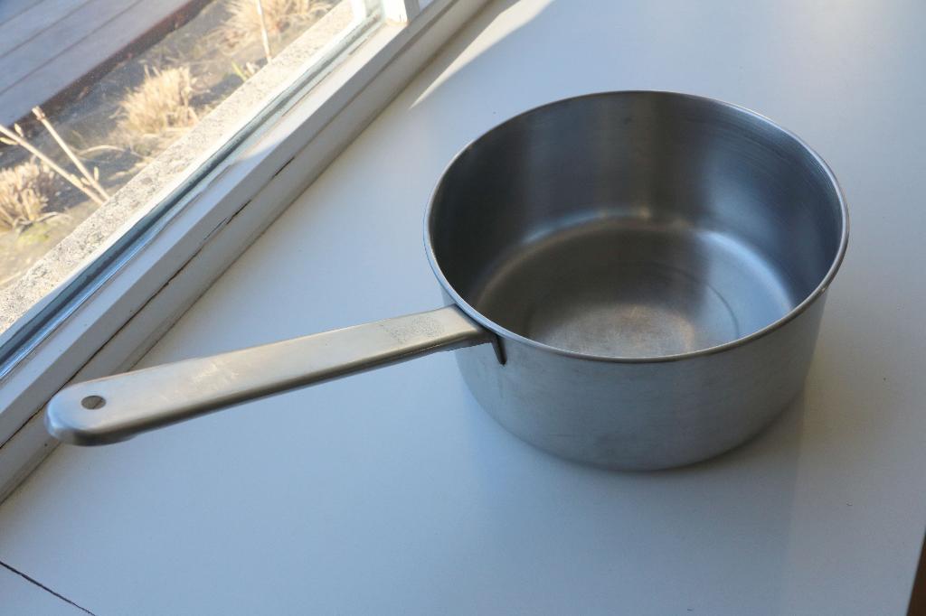 Lewis 20,8 cm, 2,5 l, lichte roestvrijstalen pan, Caravans en Kamperen, Kampeeraccessoires, Ophalen of Verzenden, Gebruikt