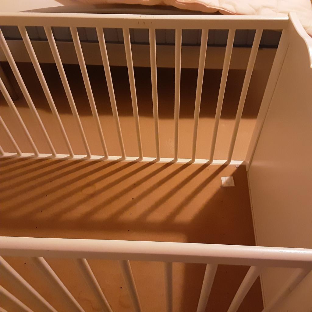 Baby bed met matras, Ophalen, Zo goed als nieuw, Matras