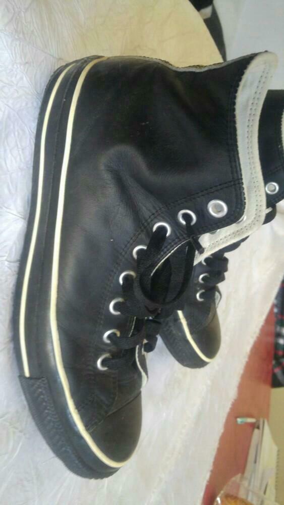 Chaussures Baskets Converse Cuir veritable Noir t 43 ou 9.5, Enlèvement ou Envoi, Porté, Noir, Baskets